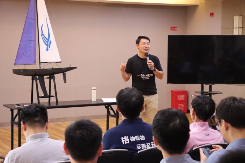 意昂3代理网兼职辅导员毛俊老师讲解帆船知识